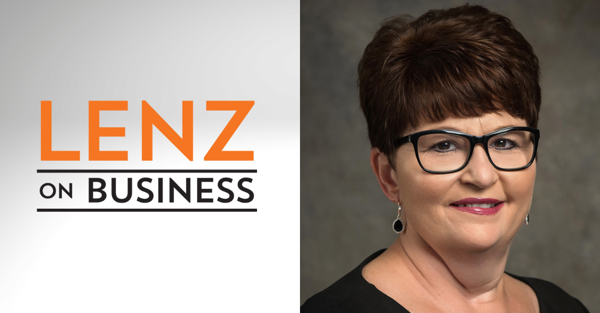 Loretta Goodson on the Lenz on Business radio show.